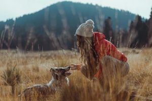 dog-and-owner-in-the-mountains